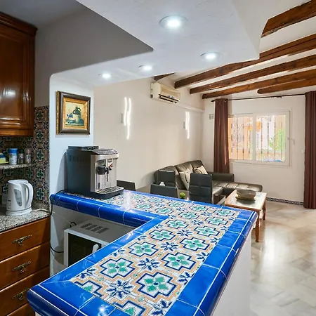 Apartment Classic Mediterranean Style - By Welcomely *