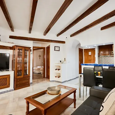 Apartment Classic Mediterranean Style - By Welcomely